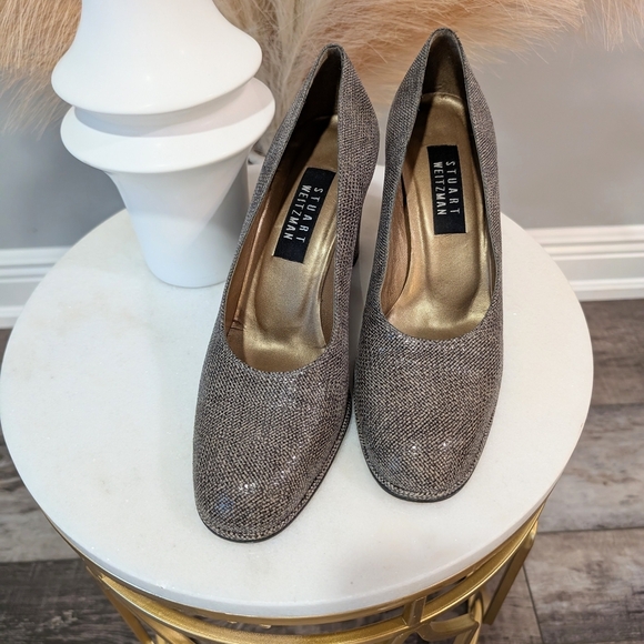 Stuart Weitzman Chunky Heel Pumps with Rounded Toe. Sz. 8 C1-1007 - Picture 3 of 7